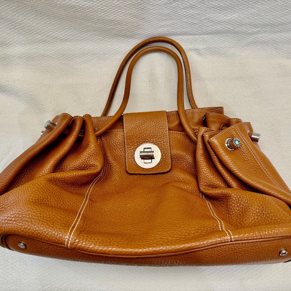 Tiffnany & Co Leather Shoulder Bag. Very good